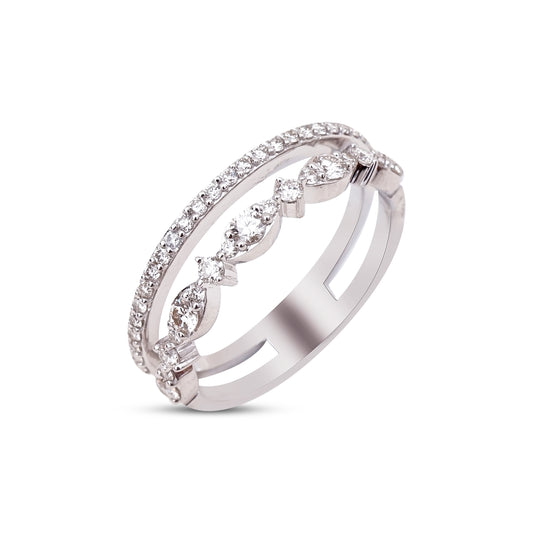 The Glisten Diamond Ring